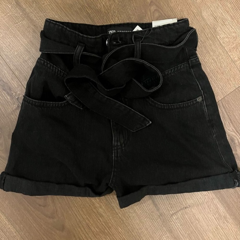 ZARA - Black Denim Shorts with tie, size 00, BNWT